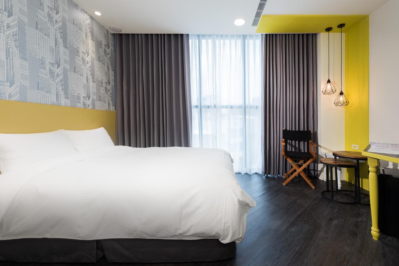 Hotel Half Taichung Exterior foto