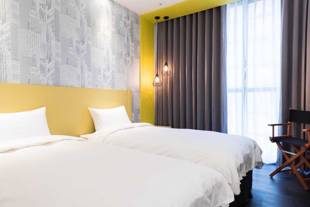 Hotel Half Taichung Exterior foto